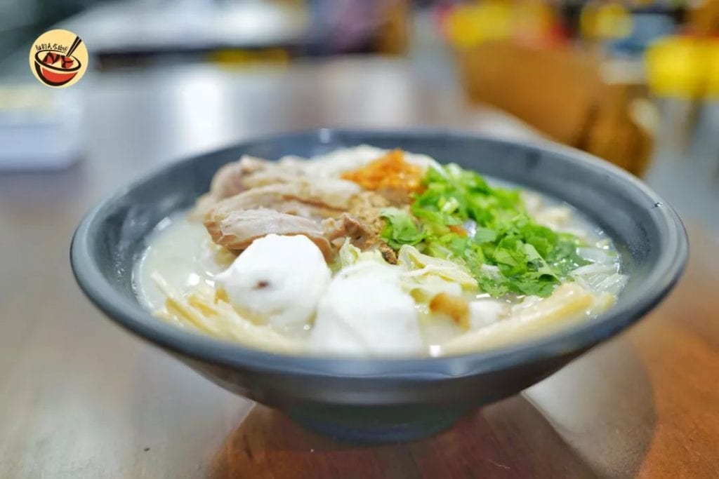 【法拉盛 | 鹿园 鱼汤米线】最火茶餐厅的第一鱼汤米线来啦!还有焗饭咖喱鸳鸯好克立咸柠七!