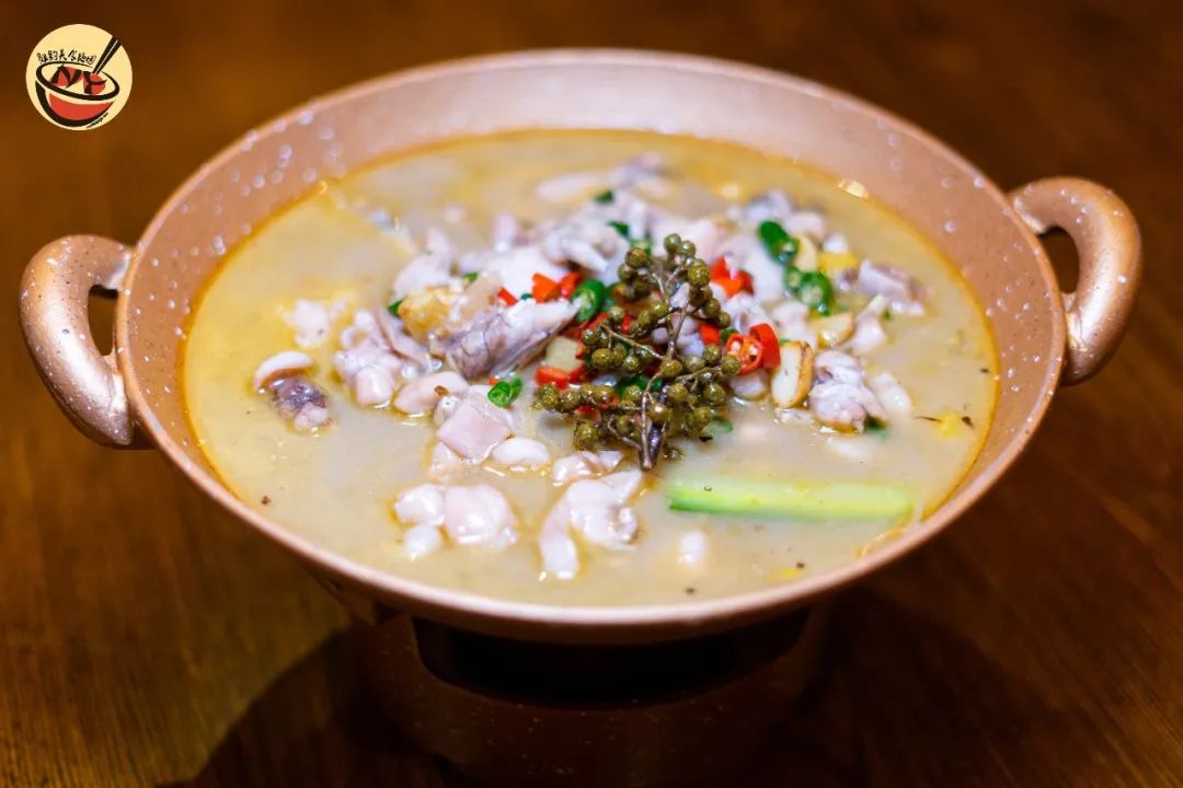 Brooklyn 江边城外grill Master 万州烤鱼 豆花烤鱼 海鲜 烧烤 机器人餐厅