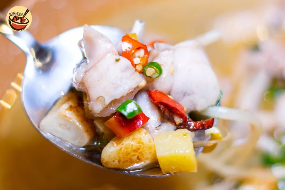 Brooklyn 江边城外grill Master 万州烤鱼 豆花烤鱼 海鲜 烧烤 机器人餐厅